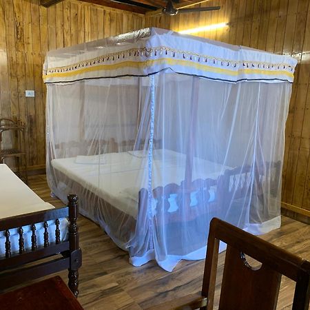 Malayalam Lake Resort Alappuzha Exterior photo