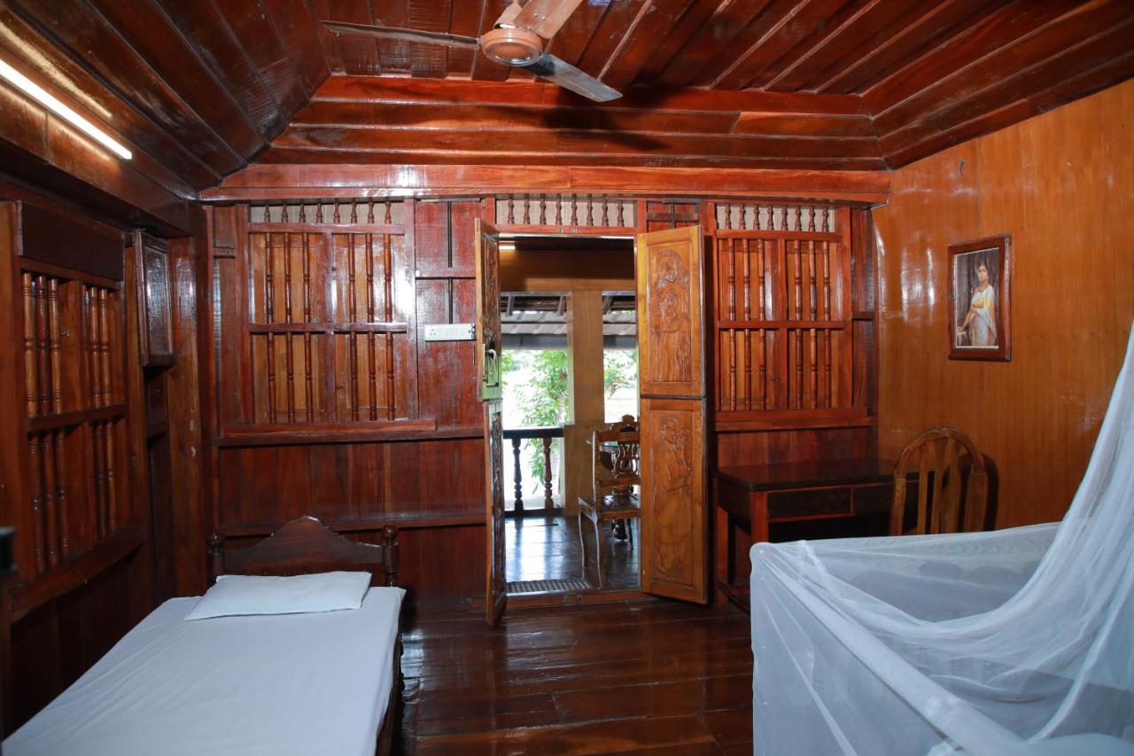 Malayalam Lake Resort Alappuzha Exterior photo
