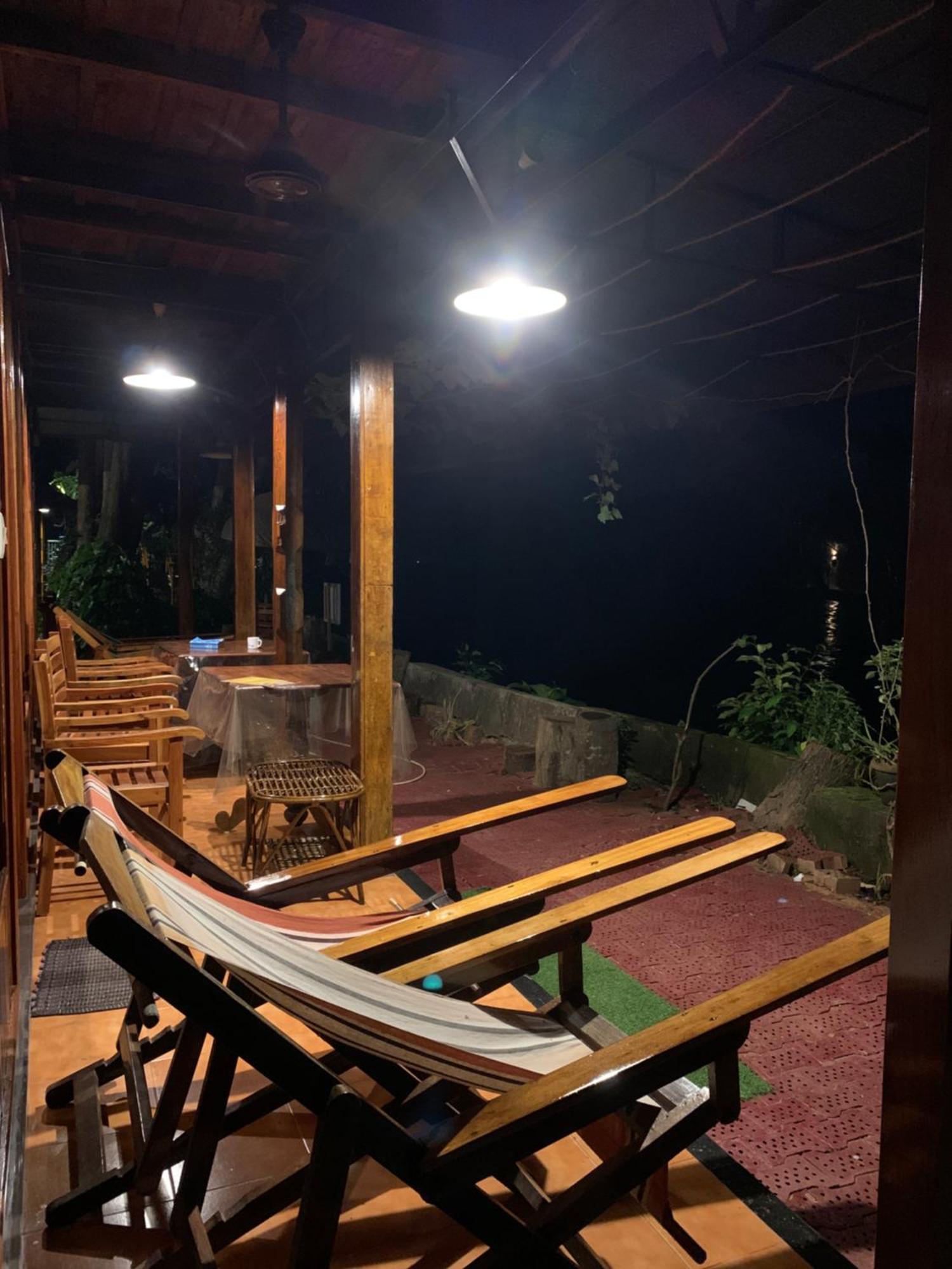 Malayalam Lake Resort Alappuzha Exterior photo